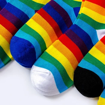 2 Pairs Gökkuşağı Şerit Orta Tüp Çorap Esneklik Terli Pamuk Spor Çorap Erkek Kadın Sokak Retro Harajuku Rahat Sokken Sox