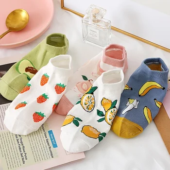 6 Pairs Moda Sevimli Kadın Rahat Çorap Yeni Meyve Serisi Çilek Avokado Karpuz Muz Pamuk Karikatür Çorap Toptan