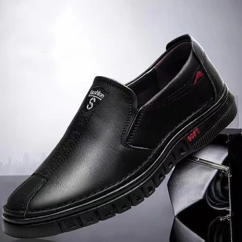 Gündelik erkek ayakkabısı Markaları 2022 Moda Rahat deri ayakkabı Erkekler için Yumuşak Alt İş Deri Slip-on düz ayakkabı