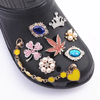 Marka Ayakkabı Takılar Tasarımcı Croc Takılar Bling Taklidi Kız Kadın Hediye Ayakkabı Dekorasyon Metal JIBZ Aksesuarları